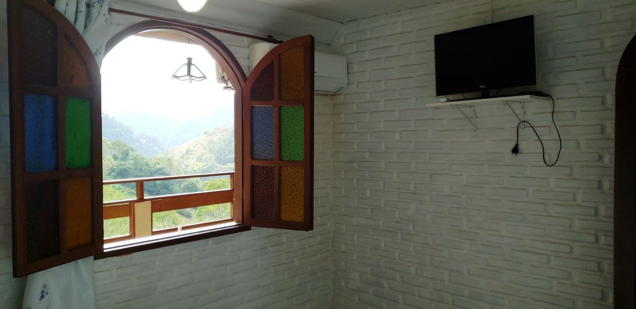 Pousada Na Montanha دومينغوس مارتينز المظهر الخارجي الصورة